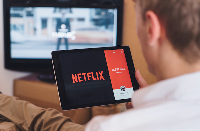 Netflix tăng giá dịch vụ